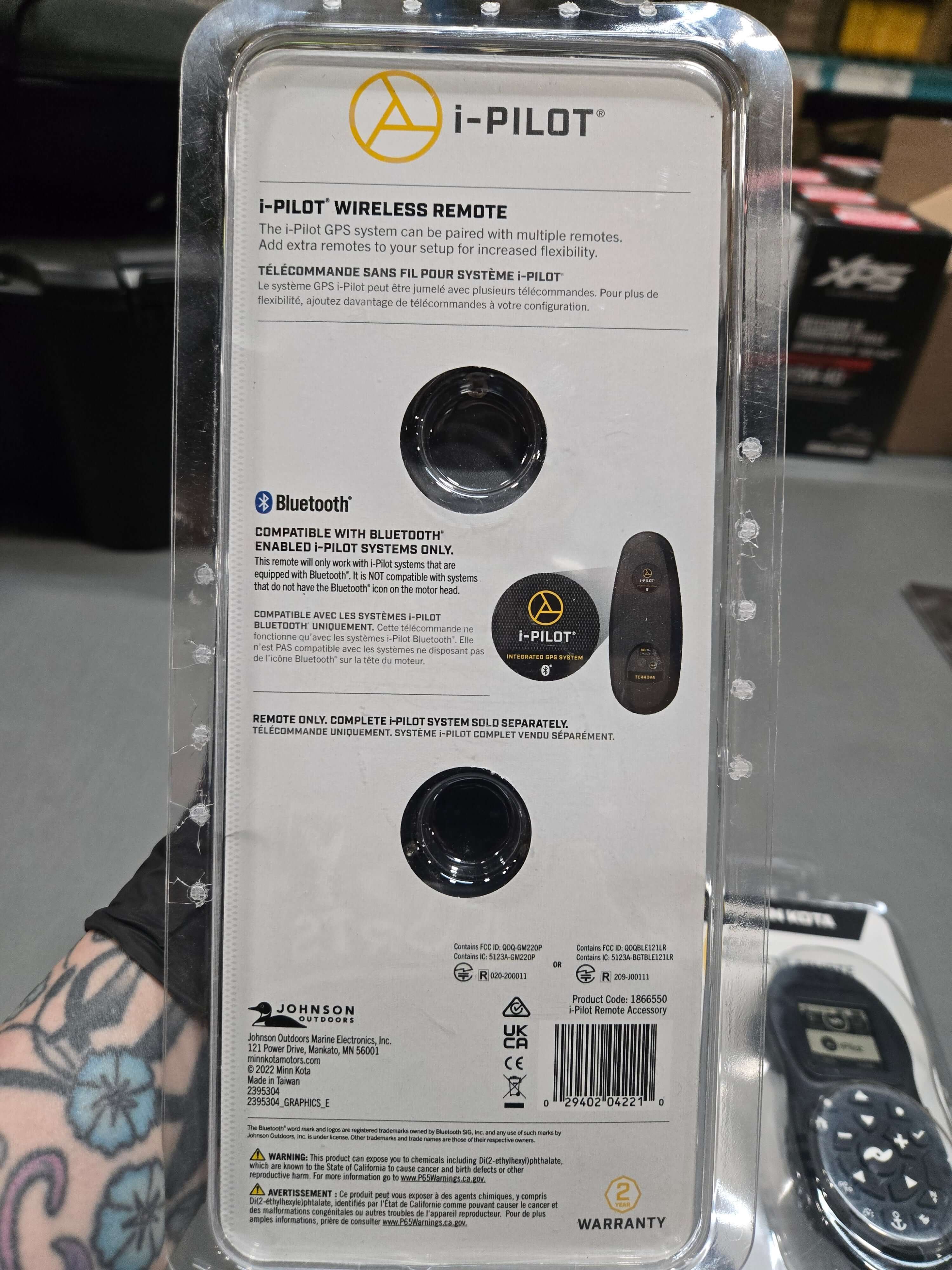 Minn Kota 1866550 I-Remote Access Pilot System back of packaging