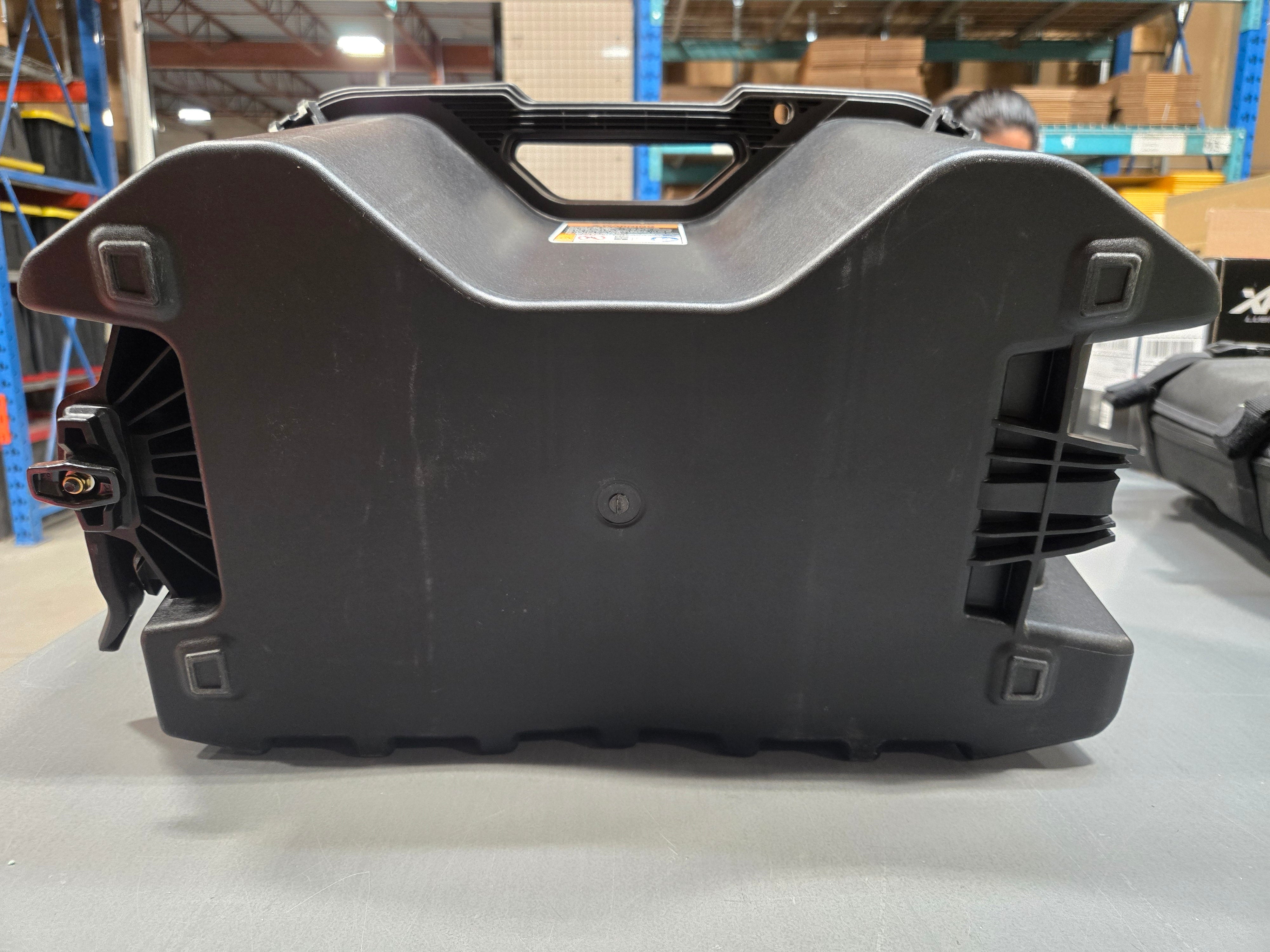 Can-am LinQ 5.2 US Gal (20 L) Modular Cargo Box | CLEARANCE AMAZON RETURN OPEN BOX