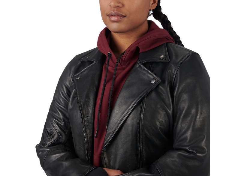 Woman wearing Can-Am Vick black leather motorcycle jacket close-up, CE/UKCA certified riding gear