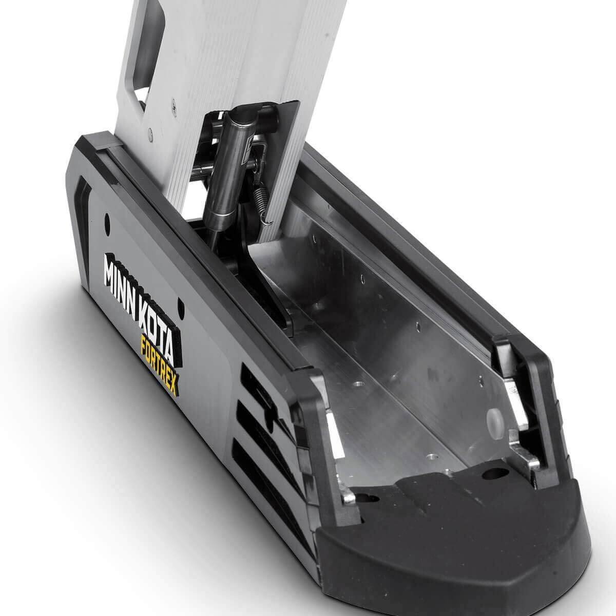 Minn Kota 1352145M Endura™ Max Freshwater Transom Mount Trolling Motor, 45 lbs. Thrust, 36" Shaft, 12 Volts