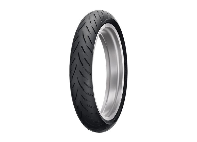 Can-Am front tire 110/70 R17 with directional tread pattern for Pulse models