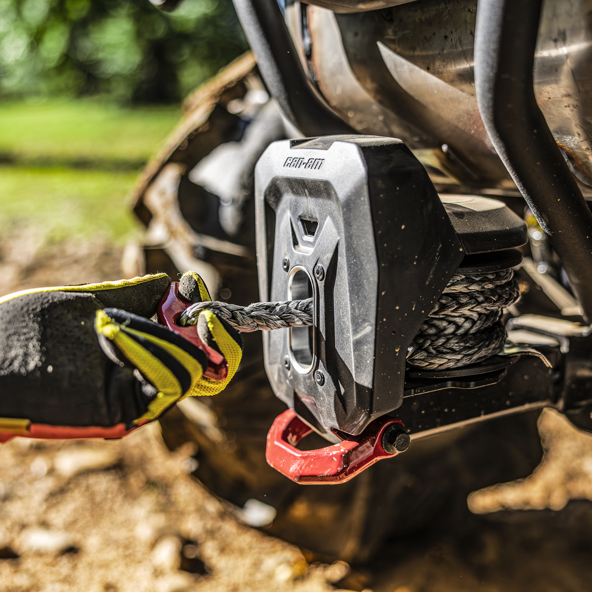 Can-Am Retractable Rope System