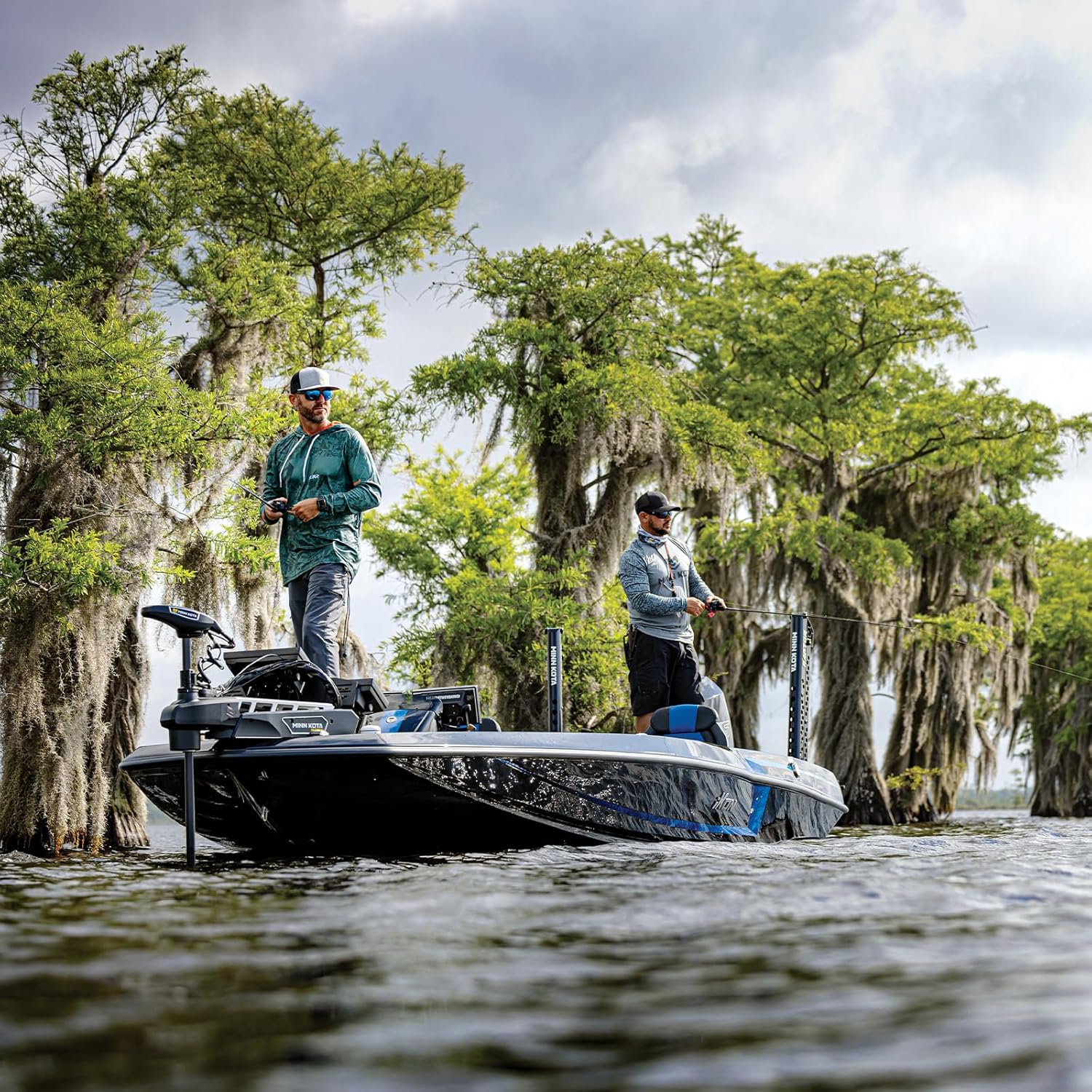 Minn Kota 1358971 Ulterra Bow Mount Freshwater Trolling Motor, 80 lbs. Thrust, 60" Shaft, 24 Volts w/Handheld Remote, Foot Pedal & MEGA Down Imaging Sonar