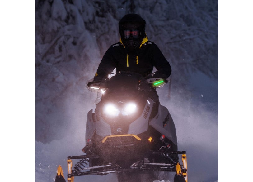 Ski-Doo LED Signal Lights for Handguards, REV Gen5 and REV Gen4 (except 600 EFI), alternate view 6, 860202619