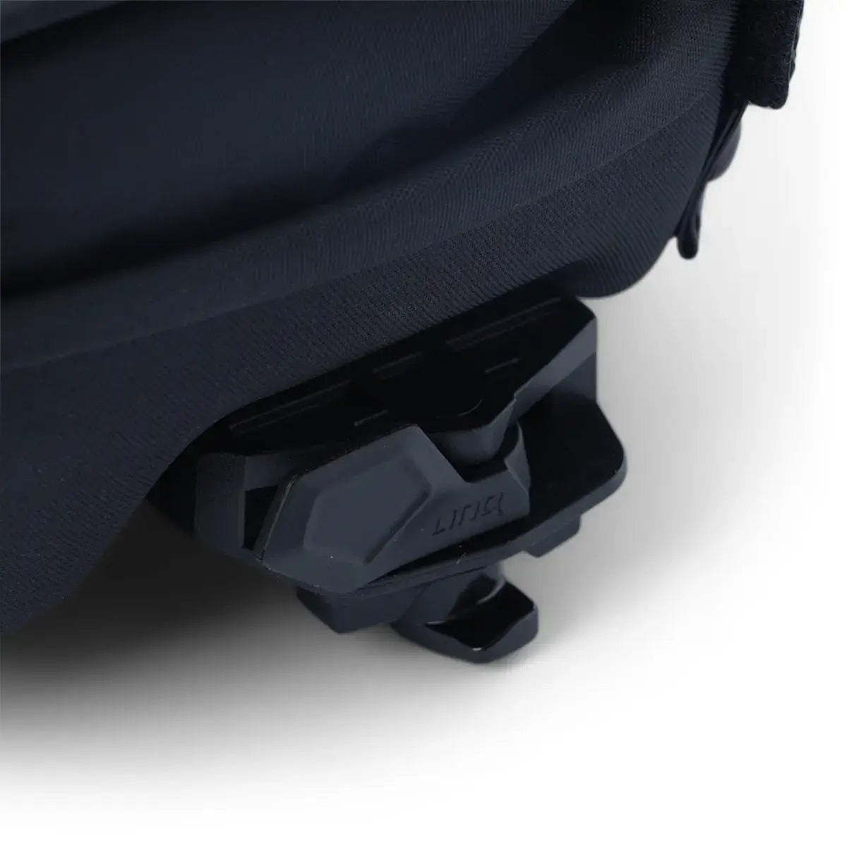 Connection point on deepsnow pro lightweight bag