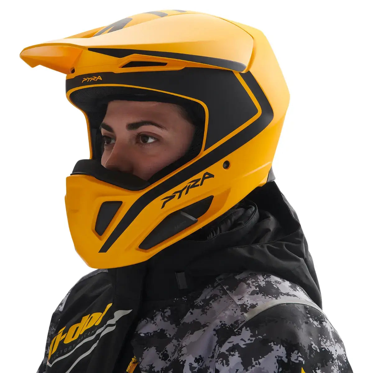 Ski-Doo Pyra Ultra-Light Helmet (DOT/ECE) | CLEARANCE