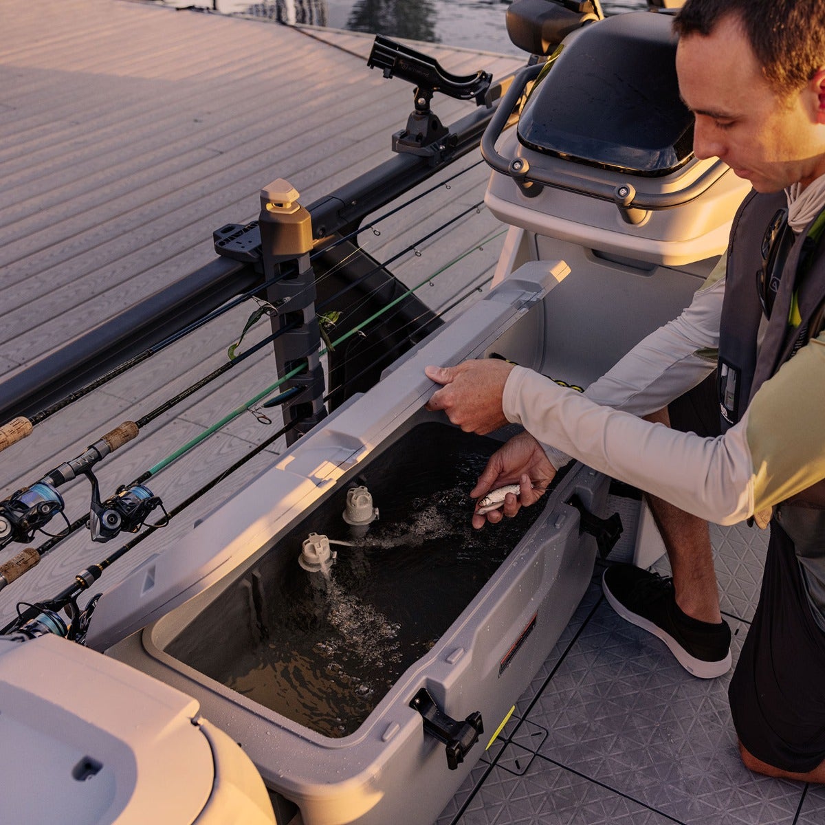 Sea-Doo Livewell Conversion Kit for Quick-Attach 18 US Gal (68 L) Cooler for Switch Pontoon
