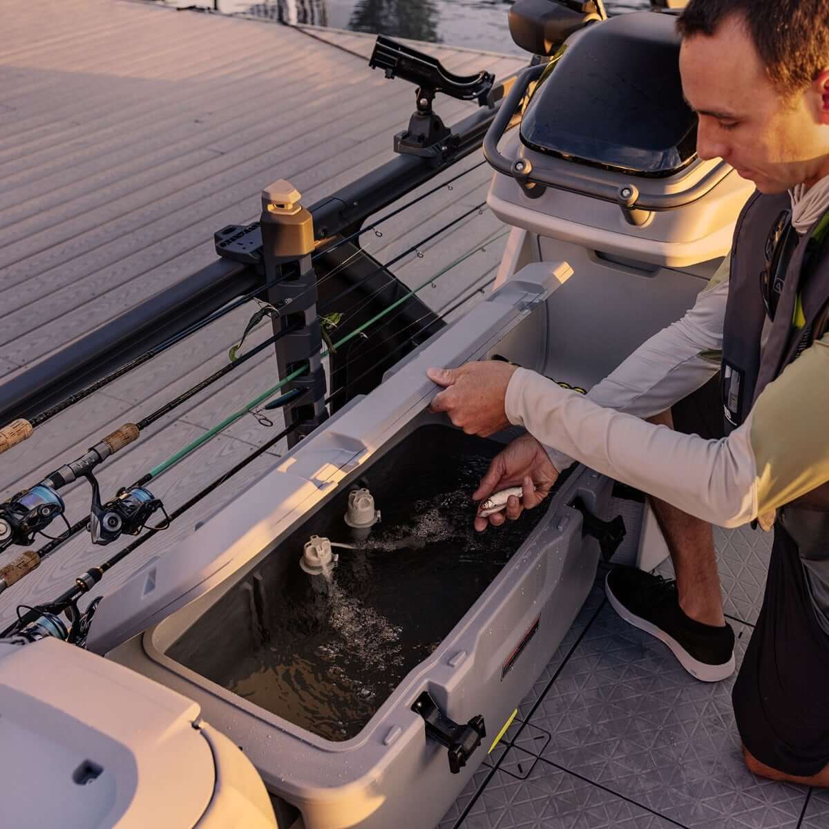 Sea-Doo Livewell Conversion Kit for Quick-Attach 18 US Gal (68 L) Cooler for Switch Pontoon