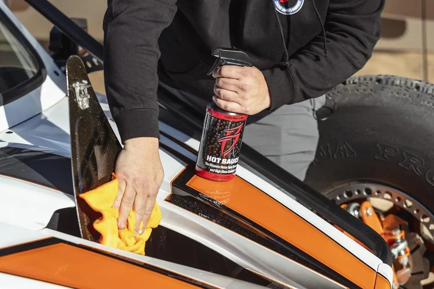 Bling Sauce Hot Sauce Premium Hard Water Spot Remover with High Gloss Seal, 1 US GALLON, HSC03785 | BEST SELLER