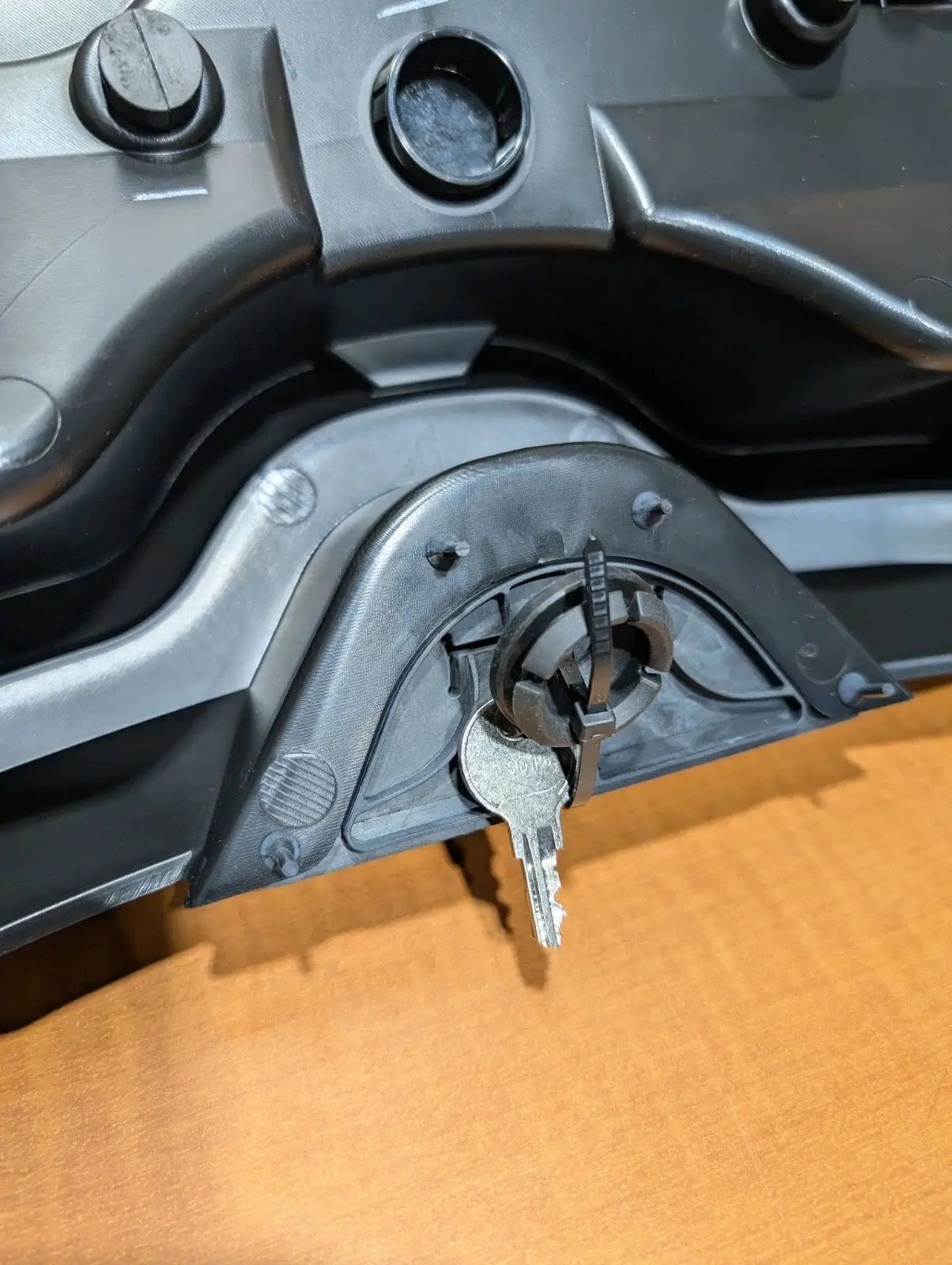 Mono seat cowl cover