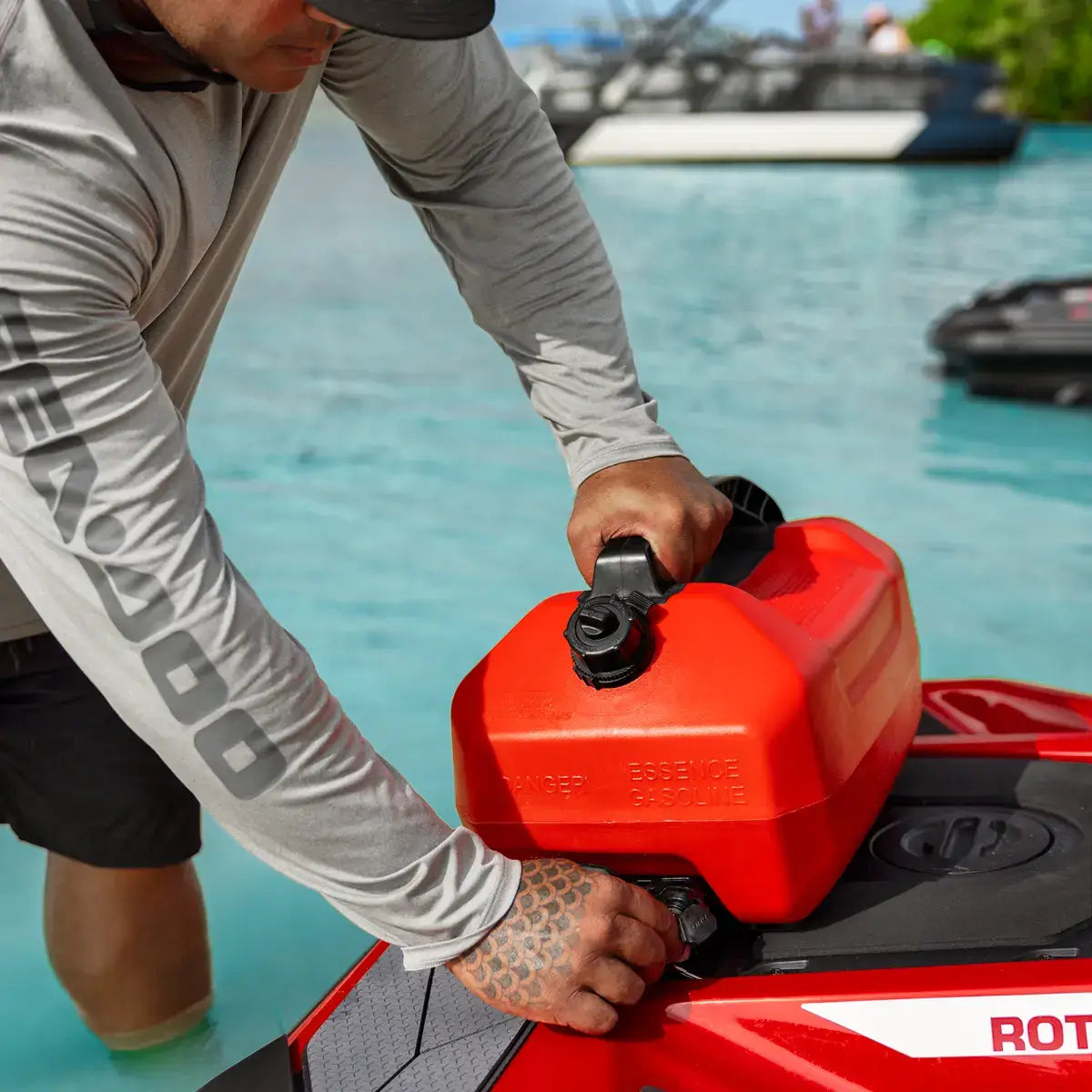 Bidon d'essence Sea-Doo Ski-Doo LinQ de 5 gallons US (20 L) - Réservoir de carburant auxiliaire, 715007822