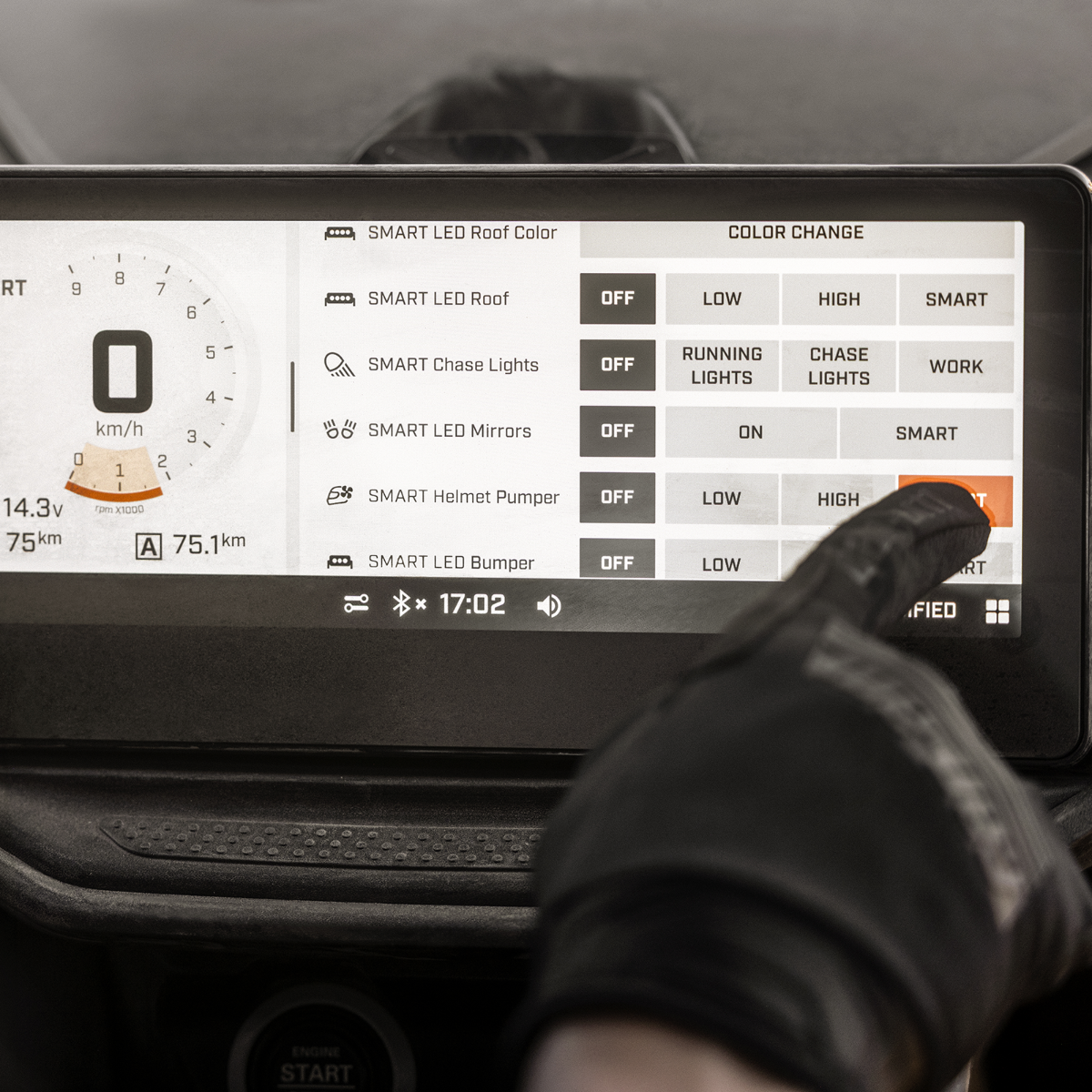 Can-Am Maverick Max SMART Helmet Pumper System