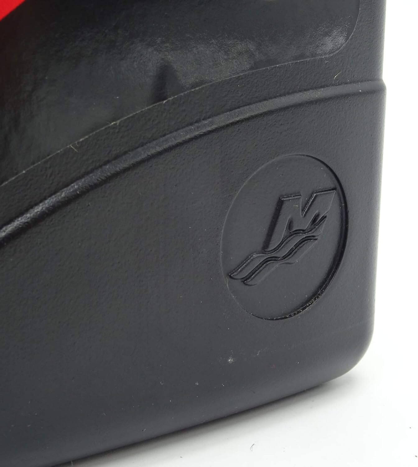 Closeup of mercury logo on container