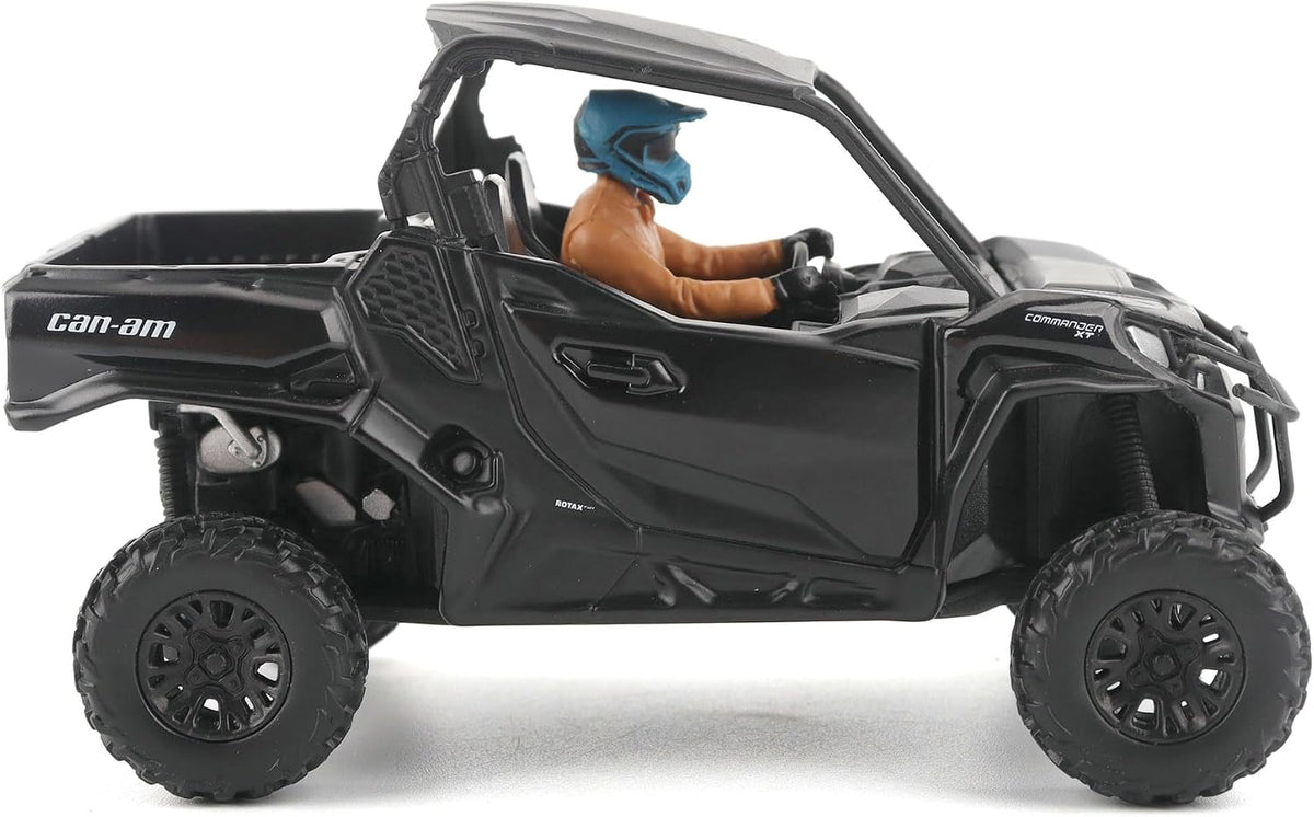 Diecast Masters Can-Am Commander XT 1000R 1:32 diecast model in black #60030, right side profile