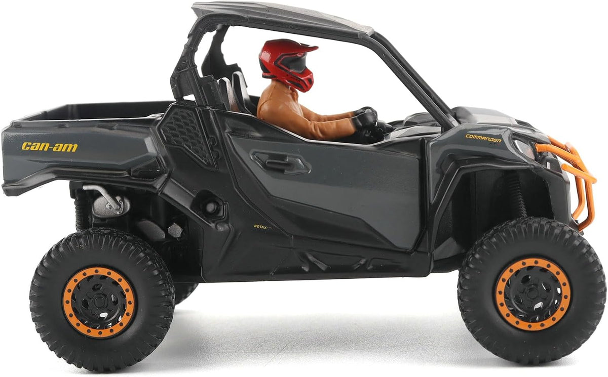 Diecast Masters Can-Am Commander XT-P 1000R 1:32 diecast model #60029, right side profile
