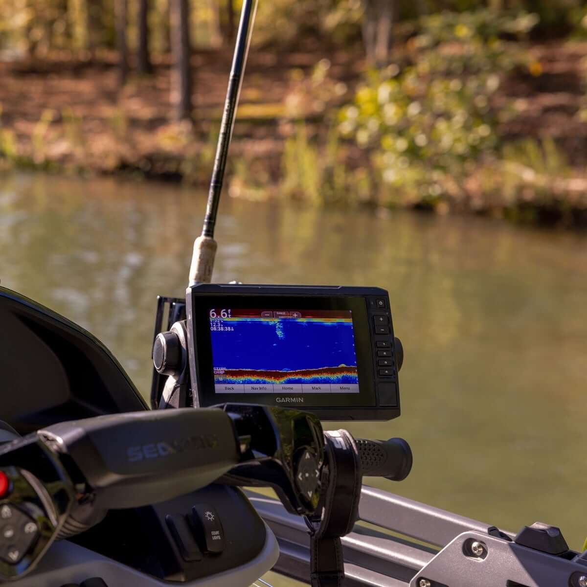 Garmin ECHOMAPâ„¢ UHD2 72sv GPS for Switch Pontoon