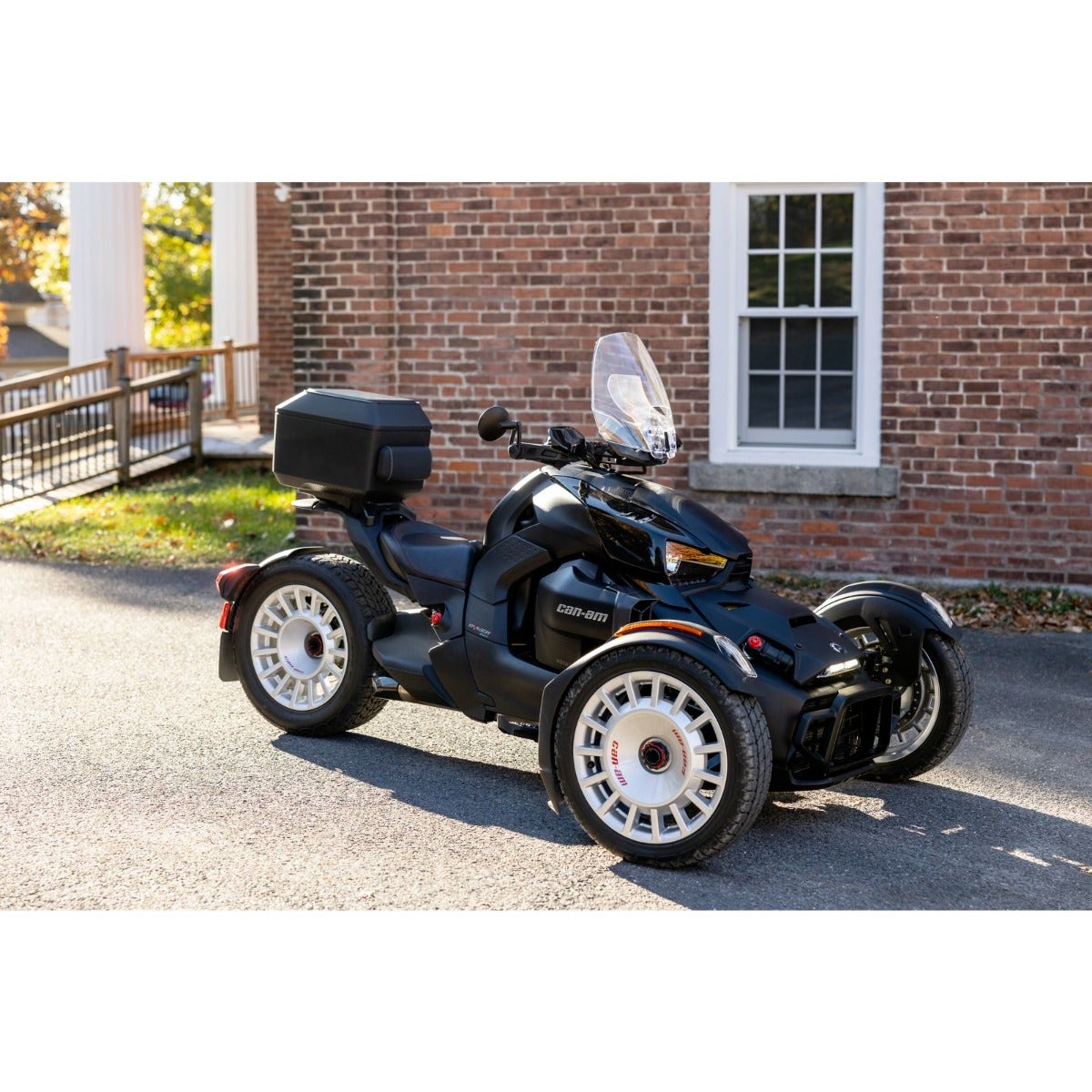 Adventure Adjustable Windshield Can-Am Ryker - White